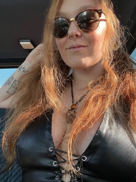 Mia Tyler onlyfans model photos