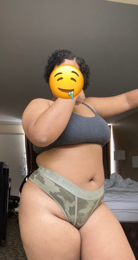 Rayeraye free onlyfans