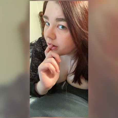 Sara Jade naked onlyfans