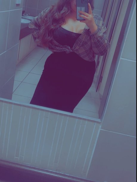 Rebecca mae_ onlyfans picture