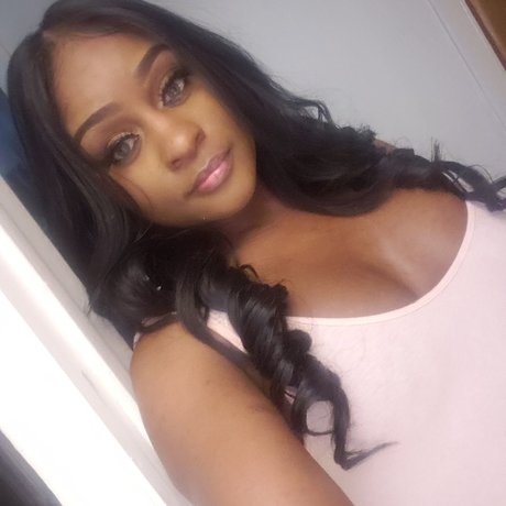 Roxyonthepole nude onlyfans