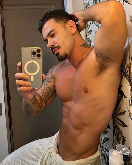 Romero Augusto onlyfans leaked nude