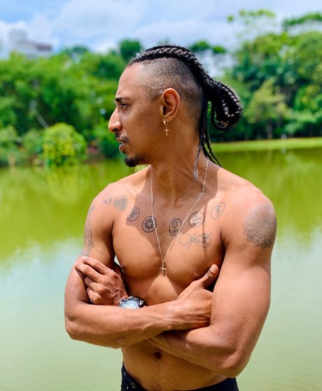 BBOY BIG DICK FREE_ onlyfans leaks