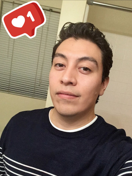 Robbie Yuma_ onlyfans strip tease