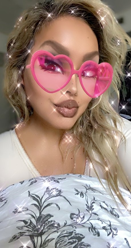 Reiana Love onlyfans nudes