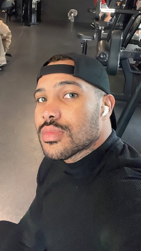 Rivieverson F lix nude onlyfans leaks