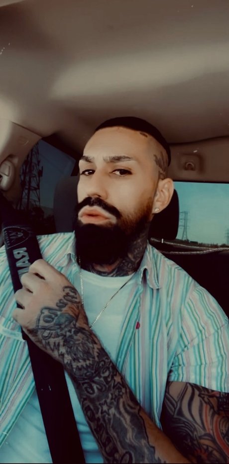 RubbeRipper9 onlyfans leaked tits