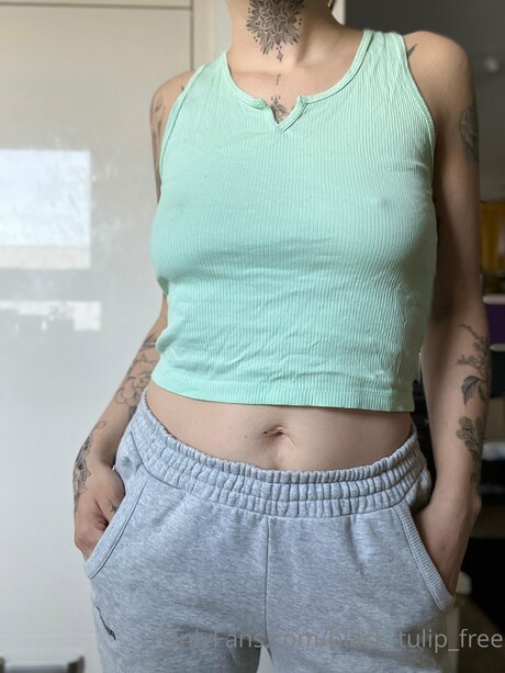 rubber tulip onlyfans topless