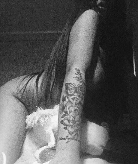 AndraBabe onlyfans naked