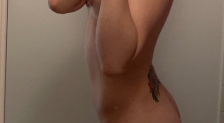 Robin Roy onlyfans nude