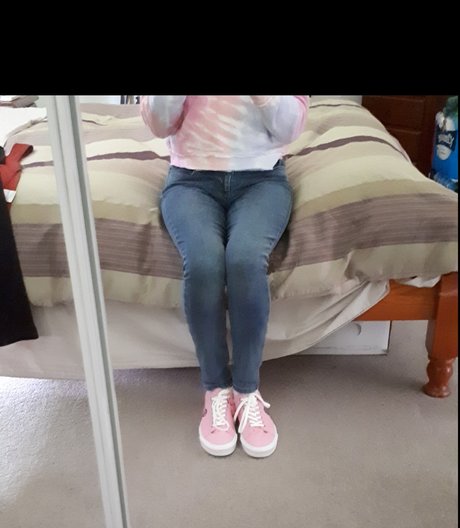 Rostia Tran naked only fans