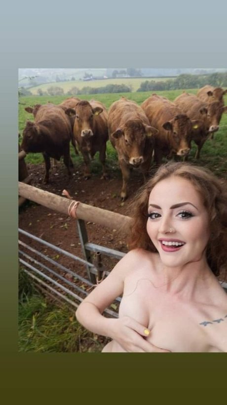 Rosie Flame onlyfans x