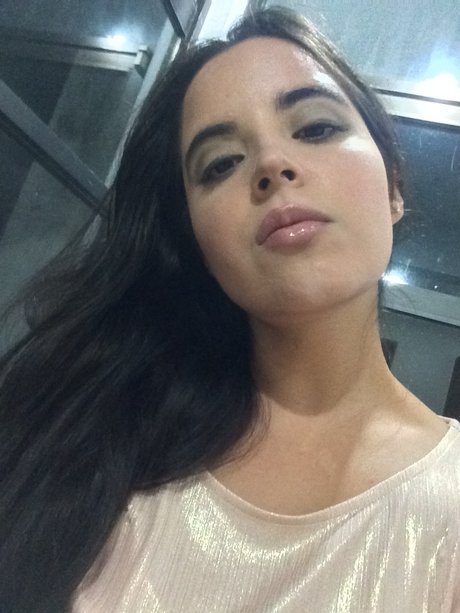 Rose Izel onlyfans explicit content