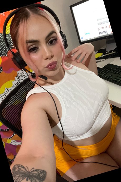 Shortyy DM FOR MENU_ onlyfans nude leak