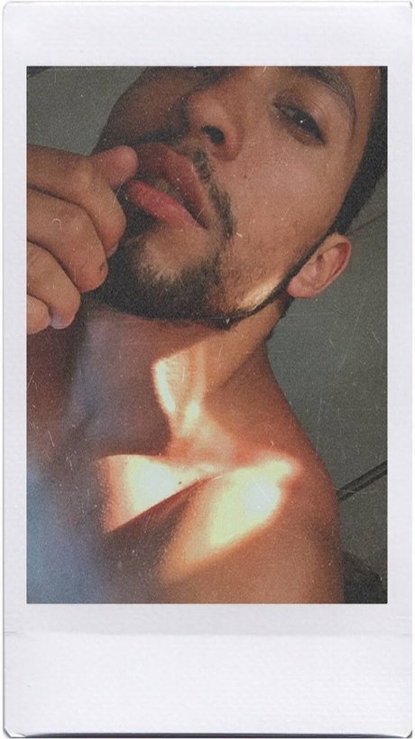 Samir Abraham onlyfans leaks.