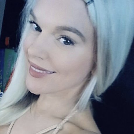 Samantha Jaymz onlyfans leaked tits