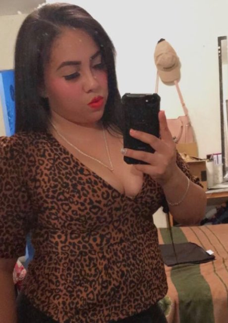 Samantha Lozano onlyfans leak new