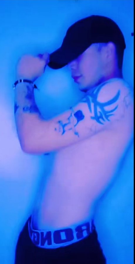 SALVADOR LANDA leaked porn onlyfans