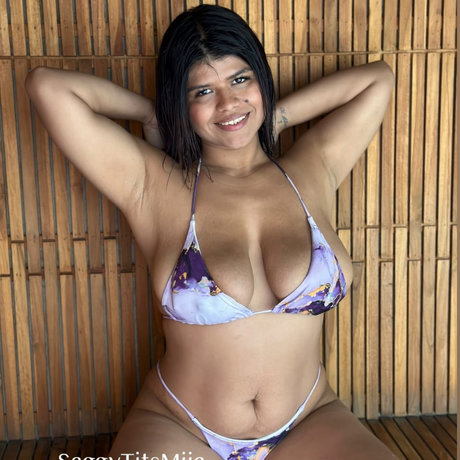 Mia Lopez_ onlyfans photos