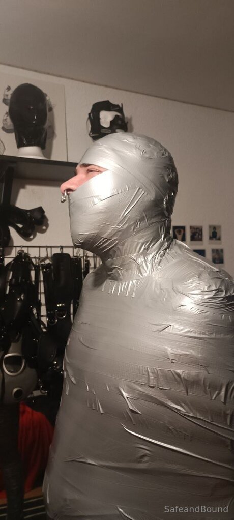 Safe and Bound feet onlyfans