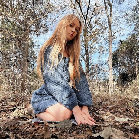 Sadie Blair onlyfans content