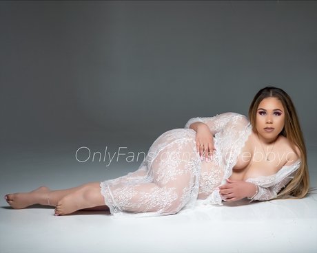 SADIE ALL INCLUSIVE VIP onlyfans lesk