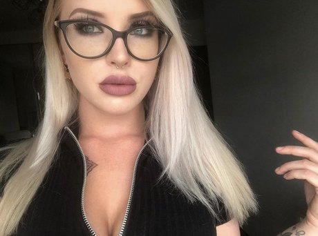 Sabra Obscura free onlyfans