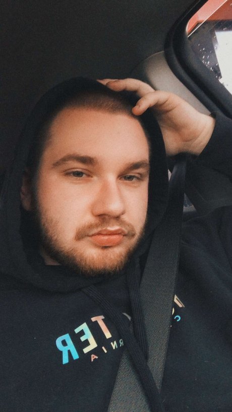 Ryan0001 onlyfans topless