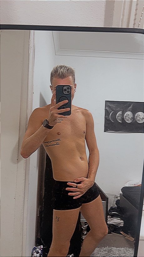 Rylee Ethan onlyfans naked pics