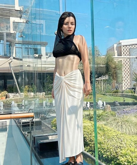 Merve Bolugur new onlyfans