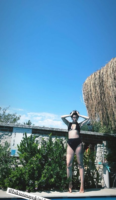 Merve Bolugur desnuda onlyfans