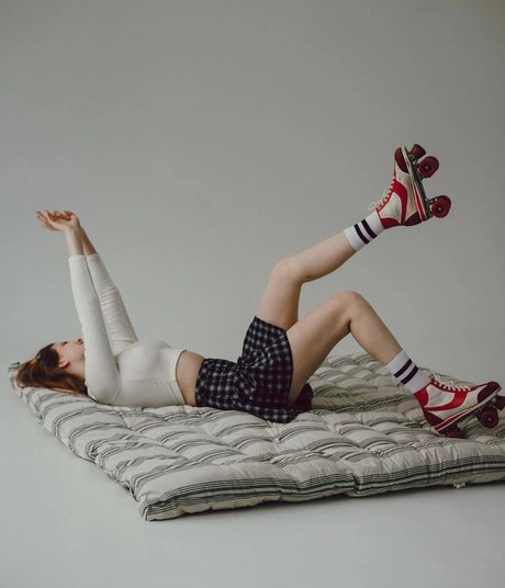 Katya Sitak onlyfans posts