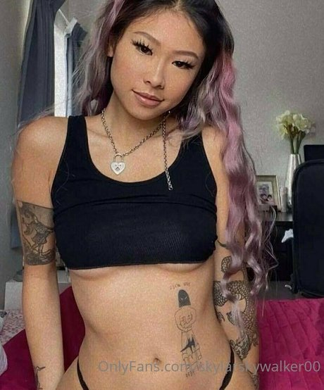 skylarskywalker00 onlyfans model