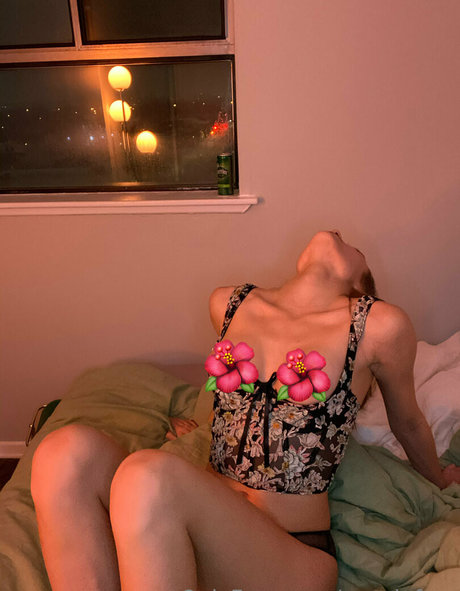 avayinfree naked leaked onlyfans