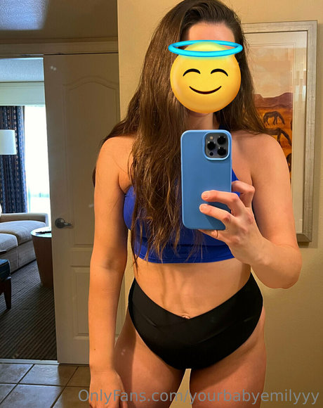 yourbabyemilyyy boobs onlyfans