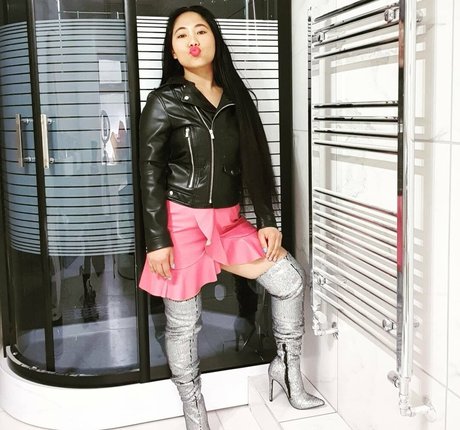 msspinay nude on onlyfans