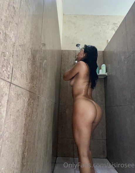 sisirosee onlyfans tits