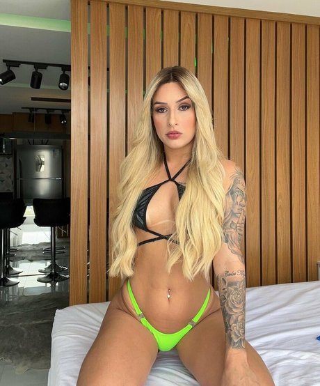 Jenifer Lol onlyfans post