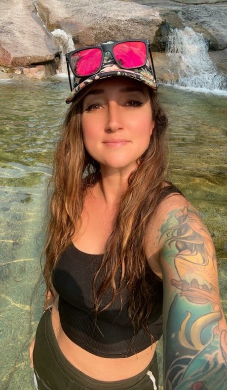 avavette onlyfans content type