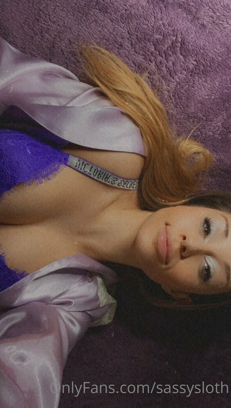 sassysloth only fans pic