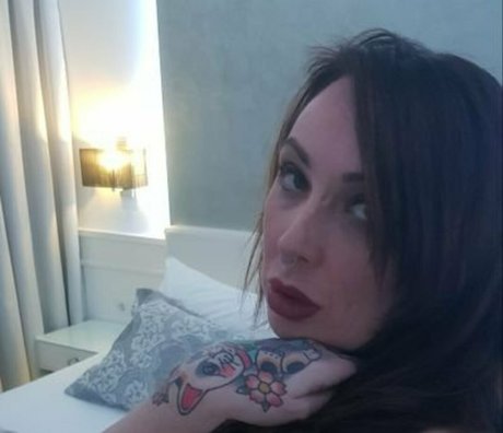 queenrainifree onlyfans leak new