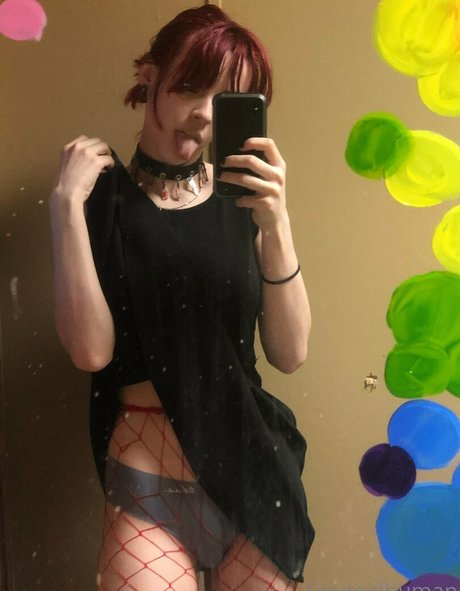 tinyrealmoth Profile pic