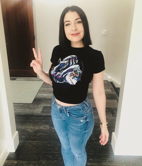 Rebecca Ford onlyfans for free