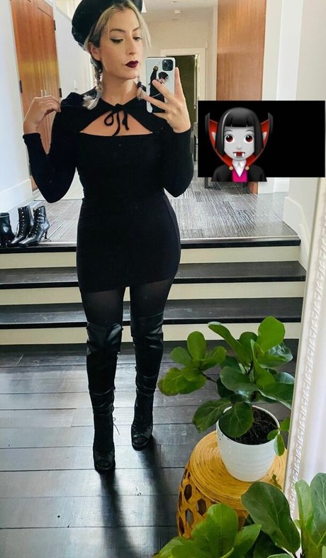 Rebecca Ford onlyfans leaks porn