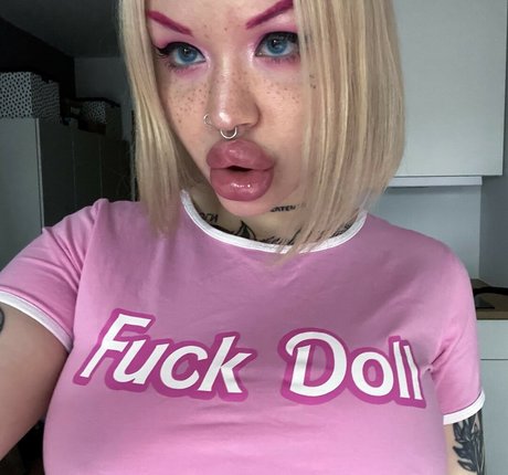 Nasty bimbo leaked onlyfans pics