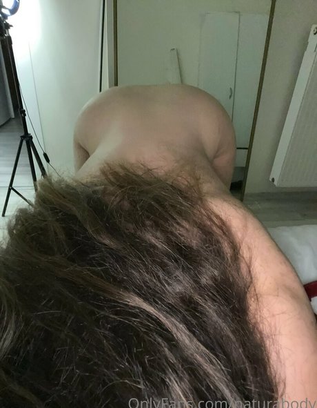 mervedamla onlyfans model photos