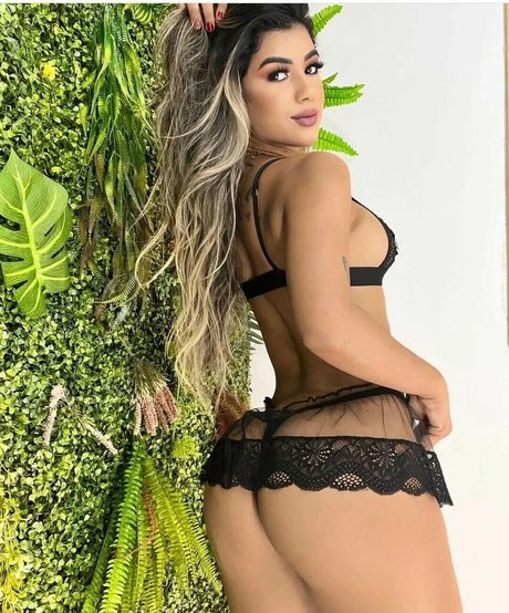 Gabrielly Lopes nude only fans leaks