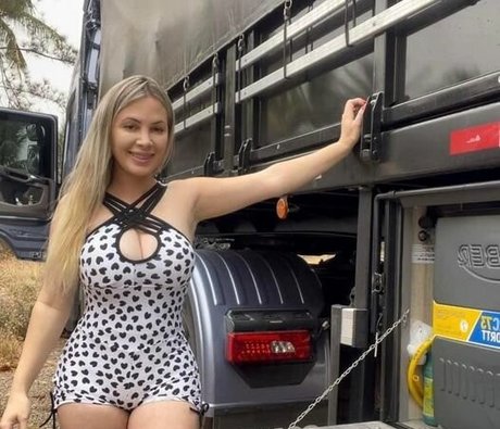 Aline FUtcher Ouriques nude porn onlyfans