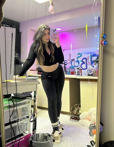 ThatGirlGatto leaked onlyfans pics