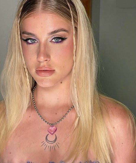 Samantha OT onlyfans leajs